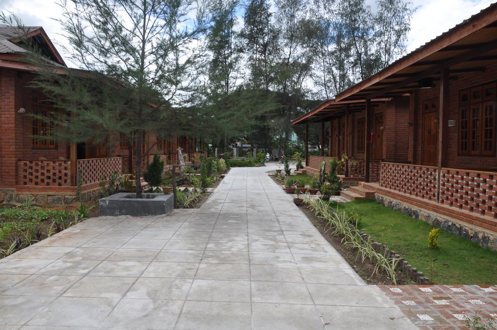 Trinity Family Inn Nyaungshwe Township Exterior photo