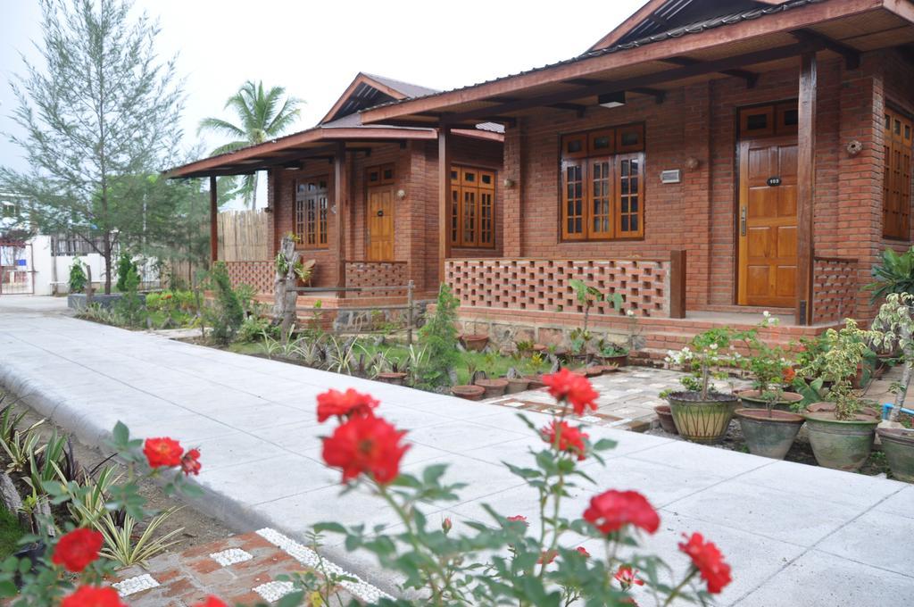 Trinity Family Inn Nyaungshwe Township Exterior photo
