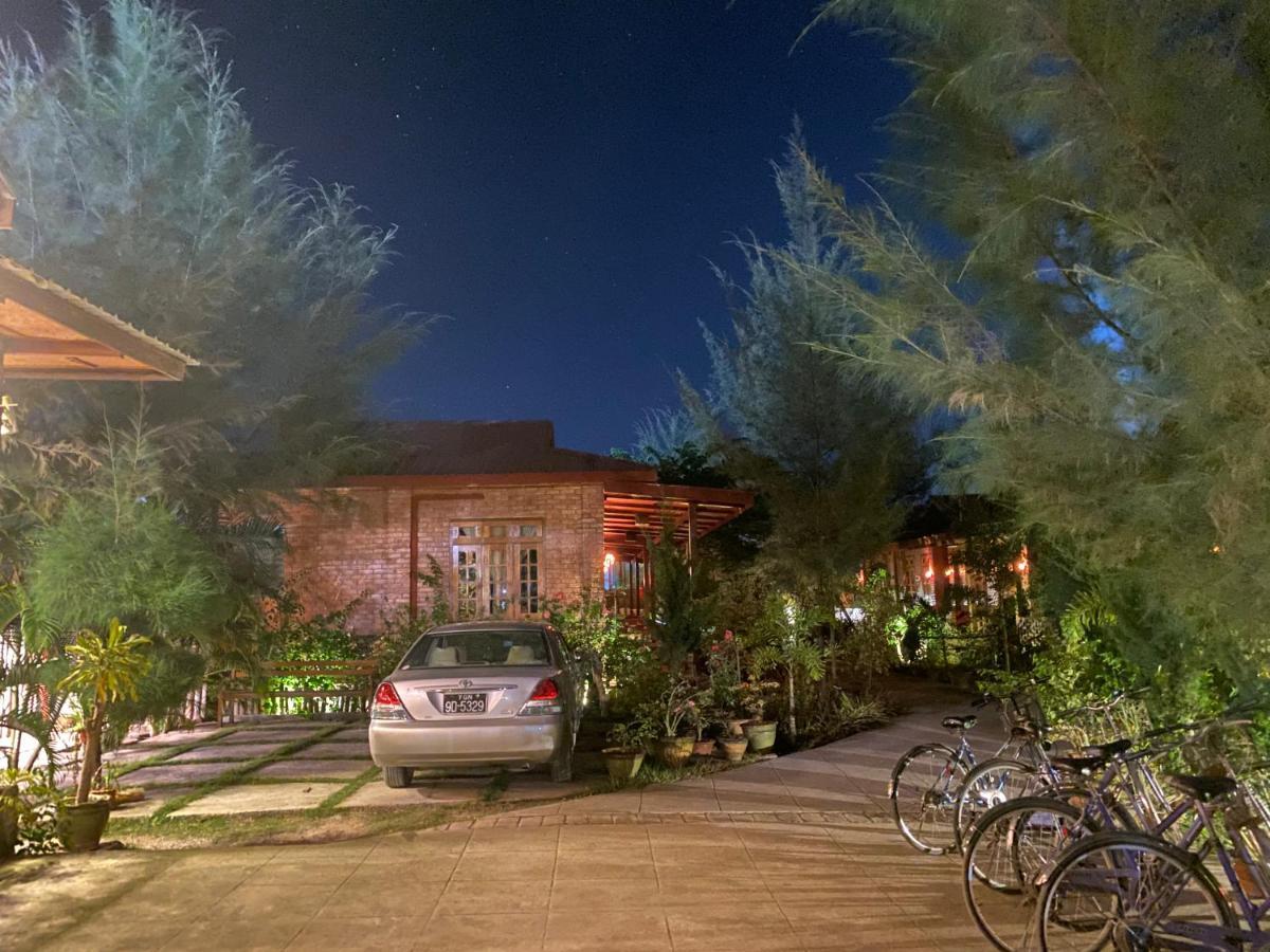 Trinity Family Inn Nyaungshwe Township Exterior photo