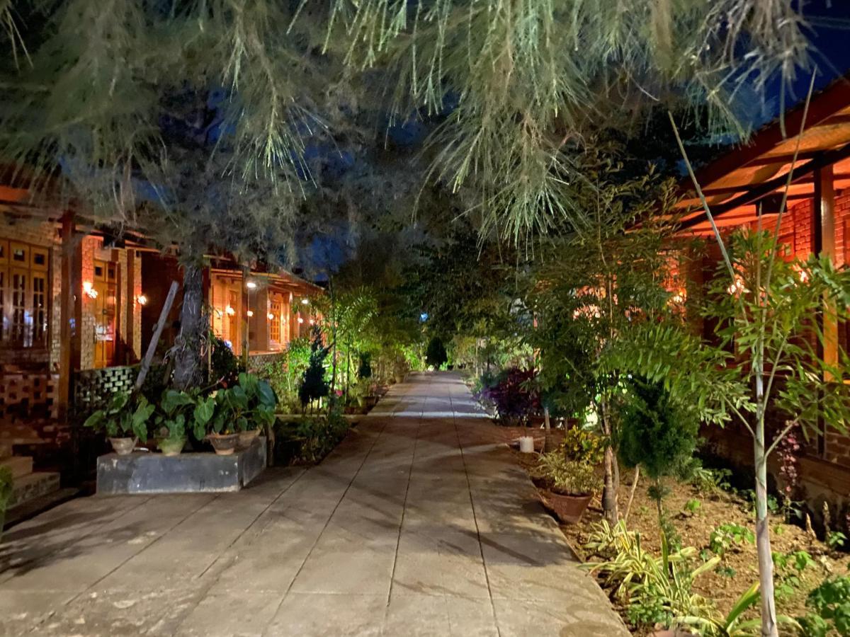 Trinity Family Inn Nyaungshwe Township Exterior photo
